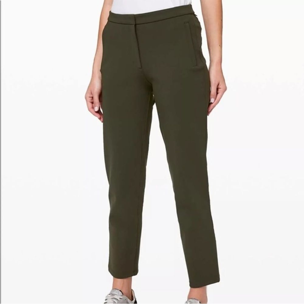 Lululemon‎ On The Move Pants Work Pants Olive green Women’s Size 4 Tech Crop